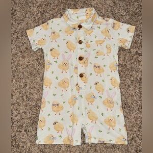 Posh Peanut Short Sleeve Collared Henley Romper in the Charles (Chicks) pattern